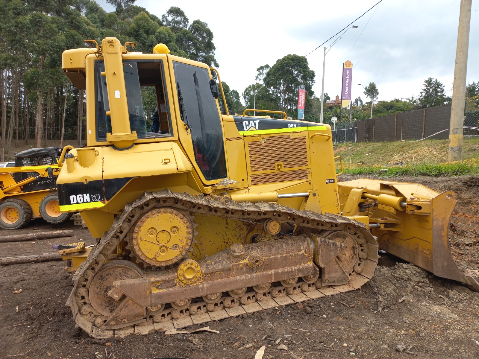 Bulldozer Caterpillar D6N XL